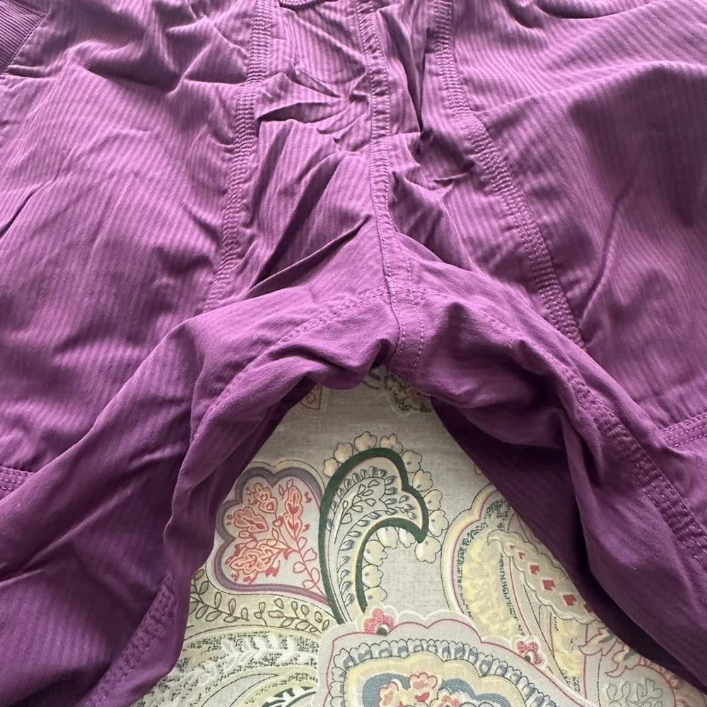 Lululemon Dance Studio Size 10 Lined - Picture 4 of 5